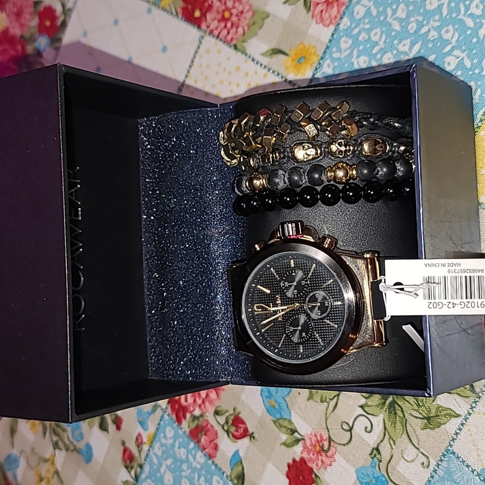 Rocawear Watch & Bracelet Set
